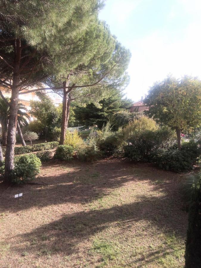 Frejus Plage, Appartement Entier , Piscine,Parking,Plage A 200M Экстерьер фото